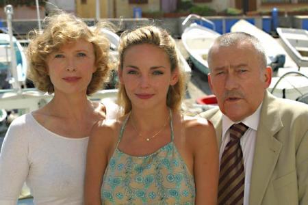Aurore, Claire et Michel => Esther et ses parents 